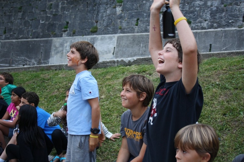 Village Camps International Summer Camp Leysin, Switzerland 2026-08-15 https://www.villagecamps.com/journals_admin/images/685-34-pet zoo (136).jpg